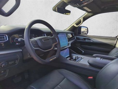 Used 2023 Jeep Wagoneer Series II w/ Convenience Group I image 5