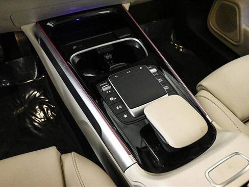 Certified 2023 Mercedes-Benz GLB 250 4MATIC w/ Premium Package image 13