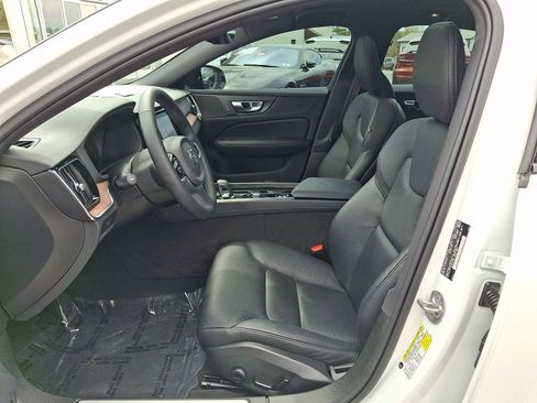 Certified 2023 Volvo S60 B5 Plus w/ Climate Package AWD/4WD image 14
