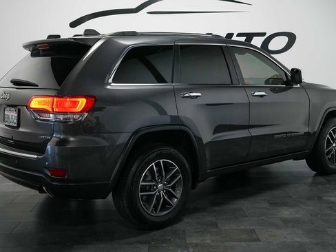 Used 2018 Jeep Grand Cherokee Limited w/ Luxury Group II RWD image 4