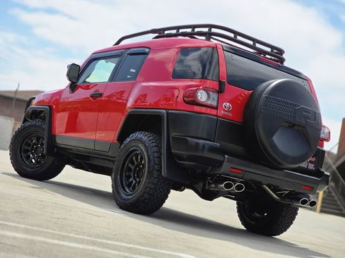 Used 2012 Toyota FJ Cruiser 4WD w/ Trail Teams Special Edition image 2