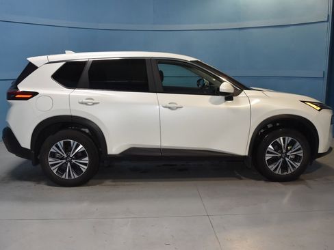 Certified 2023 Nissan Rogue SV image 20