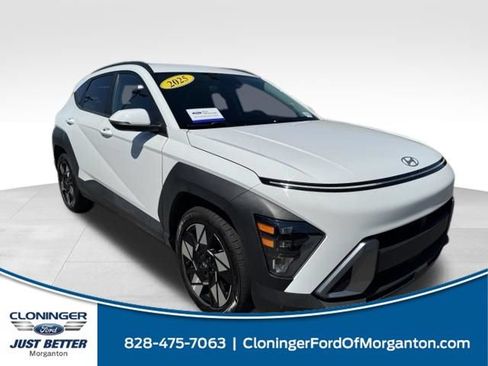 Used 2025 Hyundai Kona SEL FWD image 1