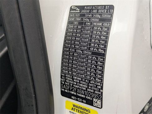 Used 2022 Jaguar E-PACE SE image 31