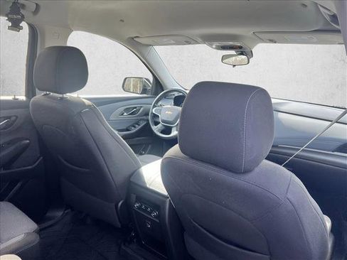 Used 2021 Chevrolet Traverse LT image 22