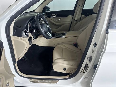 Certified 2022 Mercedes-Benz GLC 300 image 9