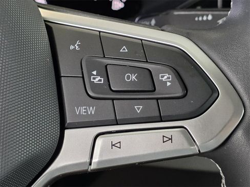 Used 2022 Volkswagen Taos SE image 24