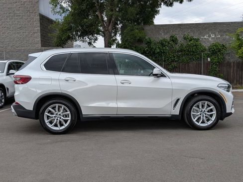 Certified 2023 BMW X5 xDrive40i image 4