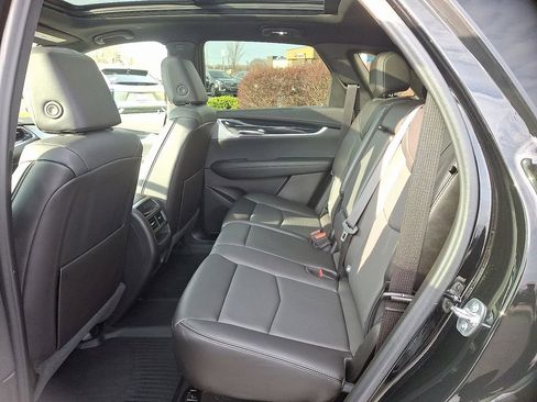 Certified 2025 Cadillac XT5 Premium Luxury w/ LPO, Floor Liner Package image 10