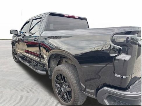 Used 2022 Chevrolet Silverado 1500 LT Trail Boss AWD/4WD image 4