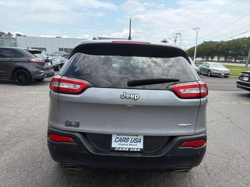 Used 2016 Jeep Cherokee Latitude w/ Safety/Convenience Group AWD/4WD image 7