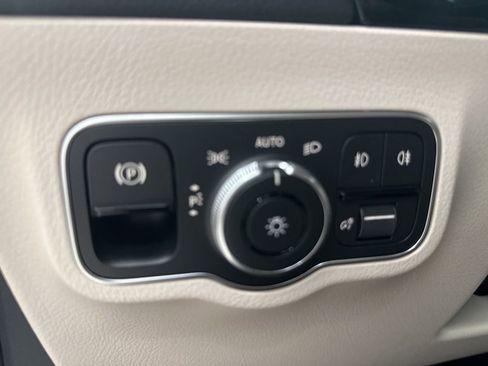 Used 2026 Mercedes-Benz GLA 250 4MATIC image 17