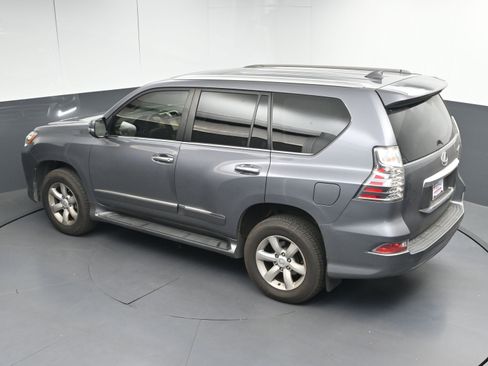 Used 2017 Lexus GX 460 image 30