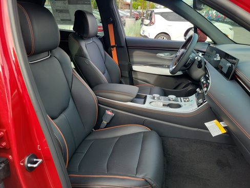 New 2026 Genesis GV70 2.5T Sport Prestige AWD/4WD image 17