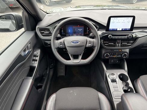 Used 2025 Ford Escape ST-Line AWD/4WD image 14