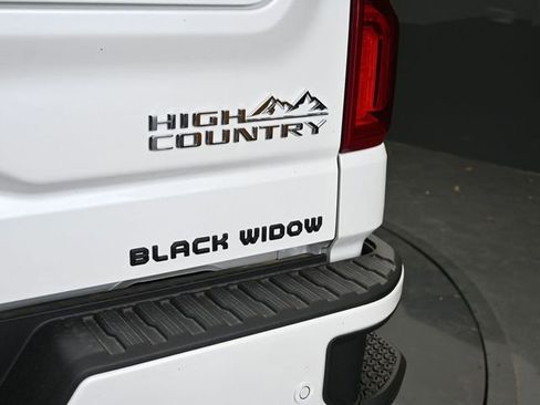 New 2025 Chevrolet Silverado 1500 High Country w/ Technology Package AWD/4WD image 10