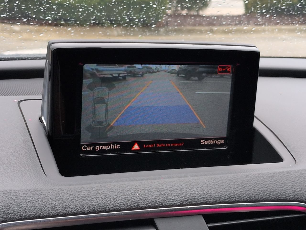 Used 2018 Audi Q3 2.0T Premium FWD image 20