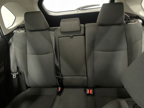 Used 2022 Toyota RAV4 LE image 11