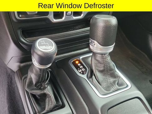 Used 2023 Jeep Gladiator Sport AWD/4WD image 17