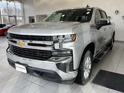 Used 2020 Chevrolet Silverado 1500 LT w/ All-Star Edition image 32