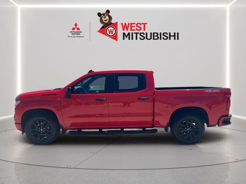 Used 2025 Chevrolet Silverado 1500 Custom w/ Turbomax Blackout Package AWD/4WD image 2