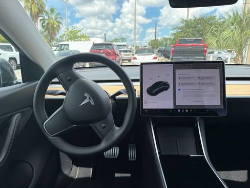 Used 2020 Tesla Model Y Performance AWD/4WD image 12