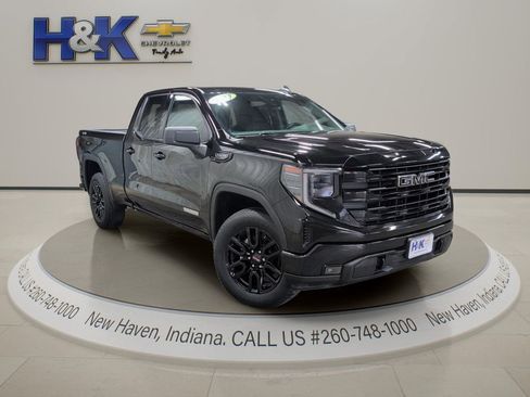 Used 2023 GMC Sierra 1500 Elevation w/ LPO, Elevation Black Package AWD/4WD image 1