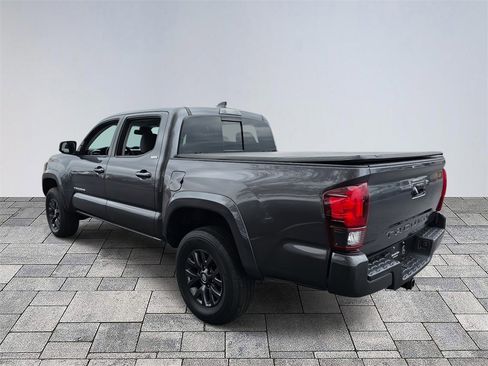 Used 2022 Toyota Tacoma SR5 image 5