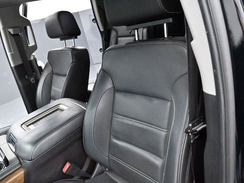 Used 2020 GMC Yukon Denali w/ Denali Premium Package image 19