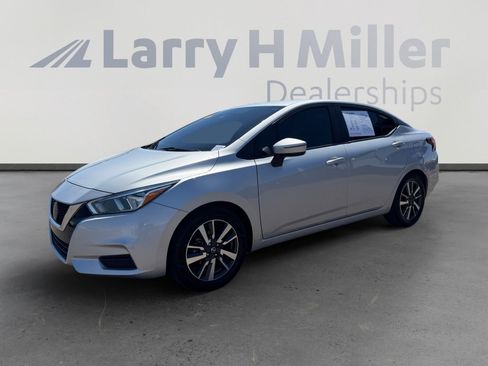 Used 2021 Nissan Versa SV FWD image 1