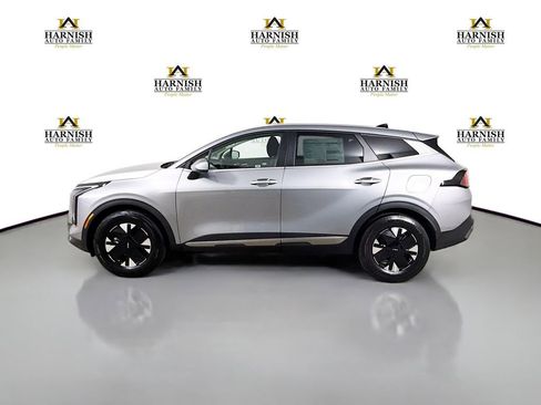 New 2026 Kia Sportage LX FWD image 4