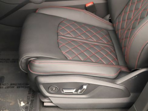 New 2026 Audi SQ8 Prestige AWD/4WD image 25