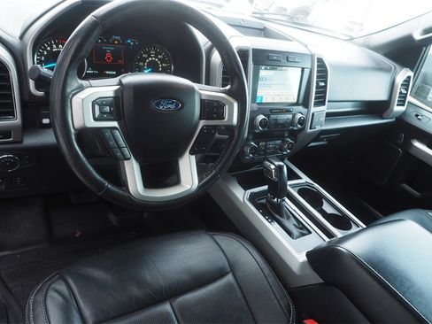 Used 2019 Ford F150 Lariat w/ Equipment Group 502A Luxury image 10