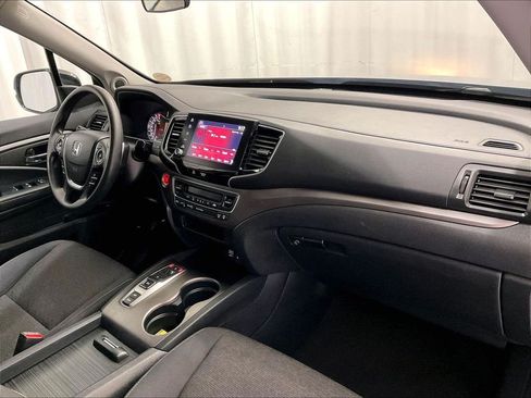 Used 2023 Honda Ridgeline Sport image 14
