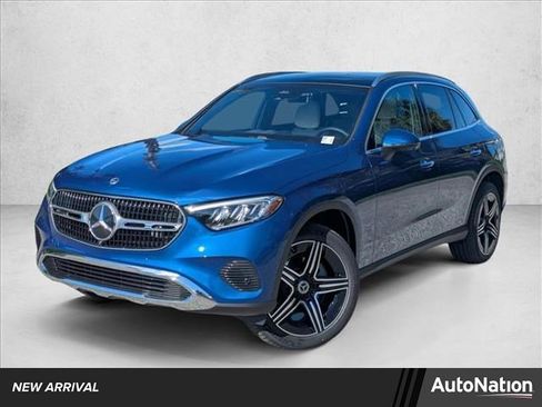 Used 2026 Mercedes-Benz GLC 300 image 1
