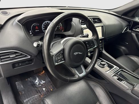 Used 2018 Jaguar F-PACE Prestige AWD/4WD image 18