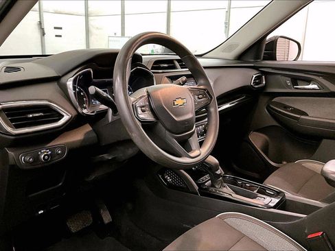 Used 2021 Chevrolet TrailBlazer LT image 13