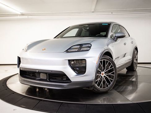 New 2026 Porsche Macan Electric RWD image 1