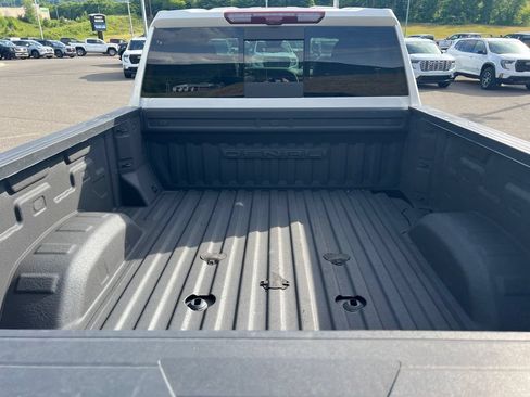 Used 2024 GMC Sierra 3500 Denali w/ Denali Reserve Package AWD/4WD image 5