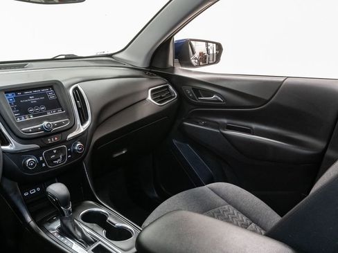 Used 2022 Chevrolet Equinox LT AWD/4WD image 11
