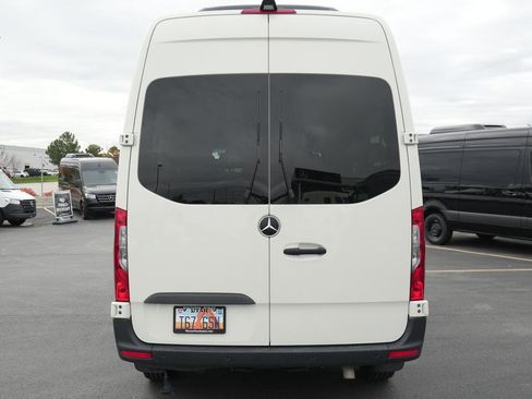 Used 2024 Mercedes-Benz Sprinter 2500 image 6