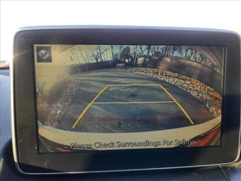 Used 2017 Toyota Yaris iA image 31