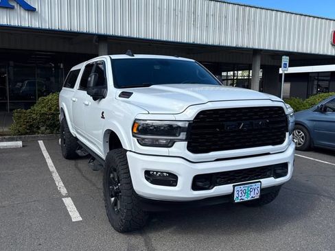 Used 2024 RAM 2500 Big Horn w/ Night Edition AWD/4WD image 3