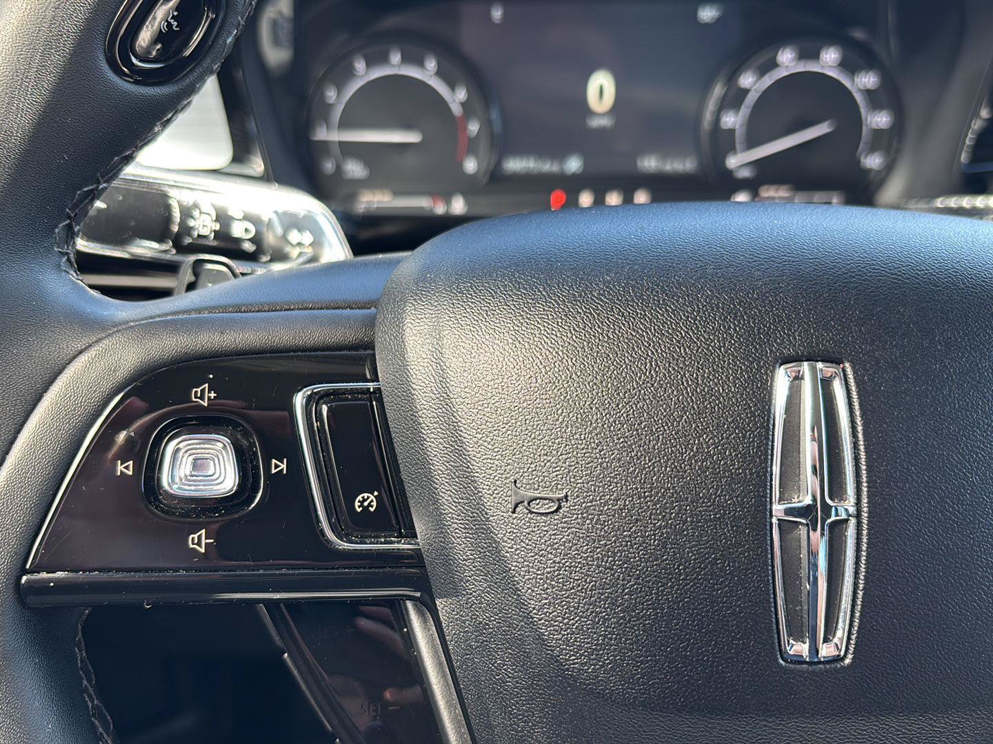 Used 2022 Lincoln Corsair FWD image 17