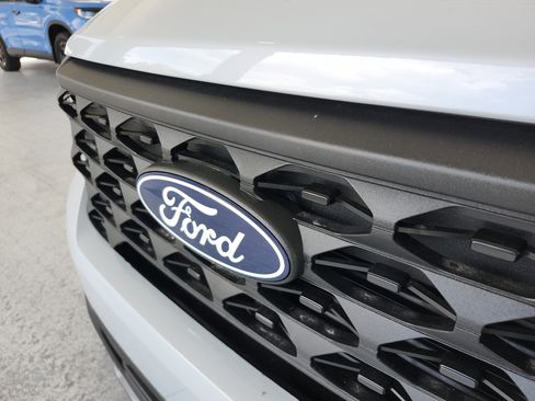 New 2026 Ford Maverick XLT w/ Equipment Group 301A AWD/4WD image 23
