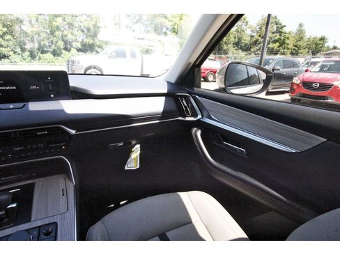 Certified 2026 MAZDA CX-90 3.3 Turbo w/ Preferred Package AWD/4WD image 8