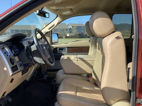 Used 2014 Ford F150 Lariat w/ Lariat Chrome Package image 17