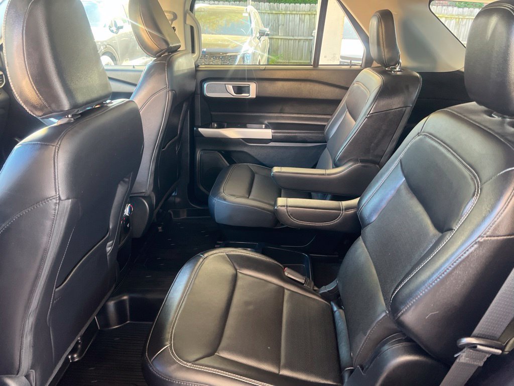 Used 2021 Ford Explorer Limited w/ Hybrid Equipment Group 310A AWD/4WD image 8