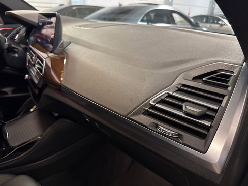 Used 2023 BMW X4 xDrive30i w/ Premium Package image 29