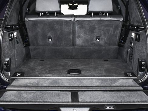 Used 2023 BMW X7 xDrive40i w/ Executive Package image 93